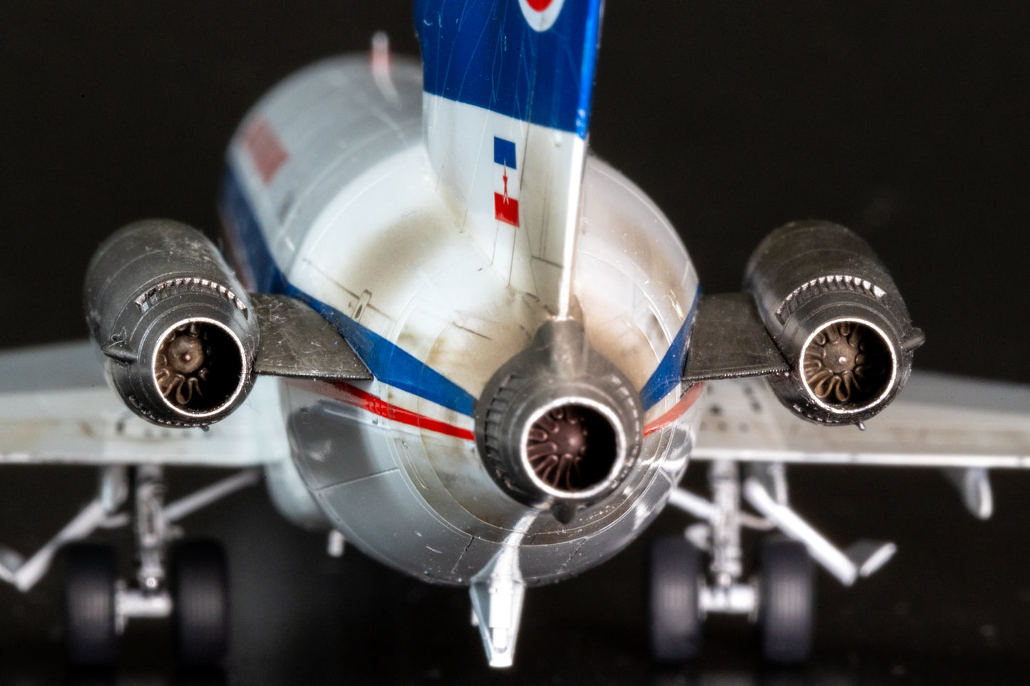 B727-200ADV Yugoslav Airlines 1:144